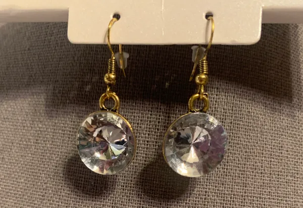 Different Types of Earrings