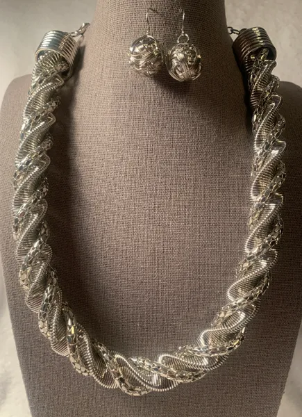 Rope Twist Necklace Set