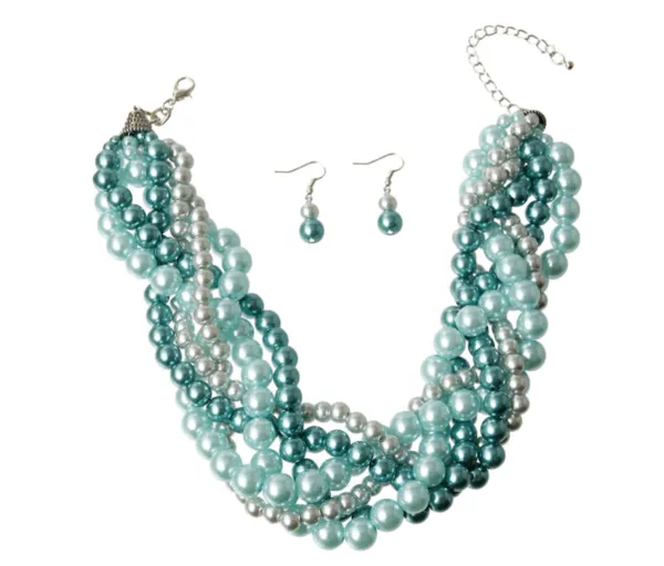 Twisted Pearls Necklace