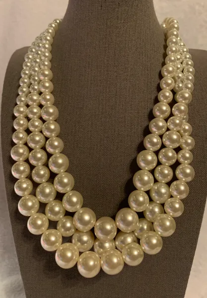 Three Layer Pearl Necklace