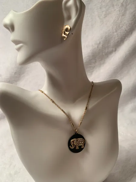Round Black Elephant Necklace