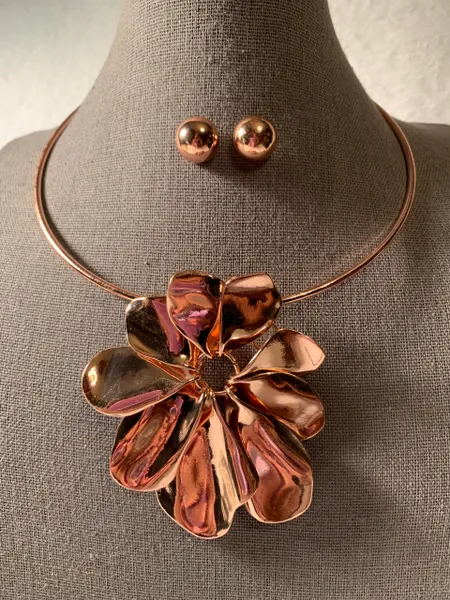 Rose Gold Metal Petal Necklace