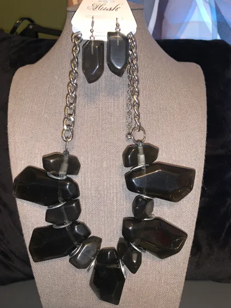 Twisted Up Necklace