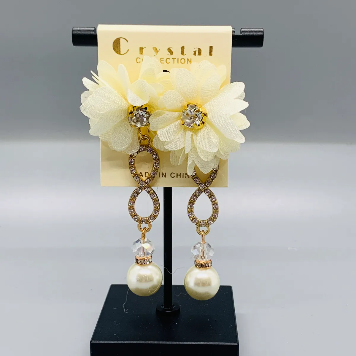 Pearl Rhinestone Flower Earrings