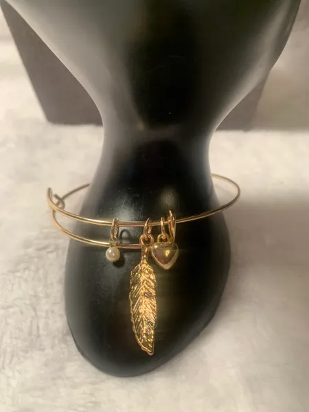 Leaf, Heart,Pearl Bracelet