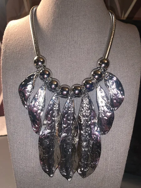 Metal Leaf Drop Necklace with Earrings