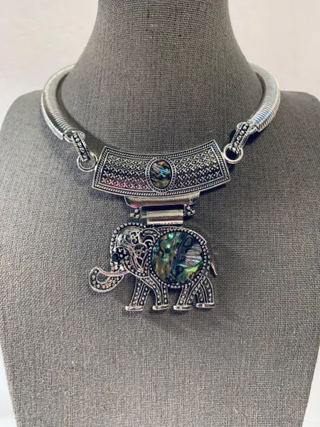 Elephant Pendant Necklace Set