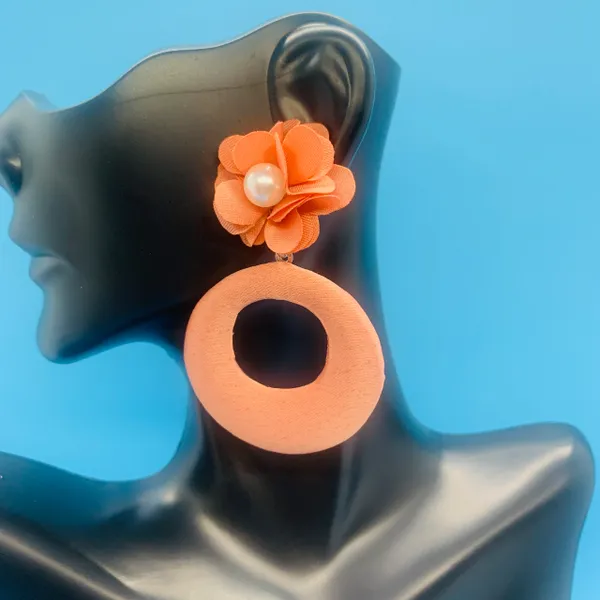 Flower & Pearl Earrings