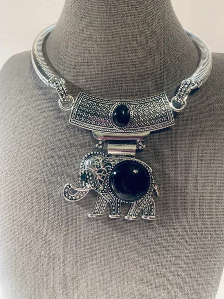 Elephant Pendant Necklace Set