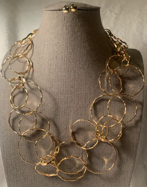 Golden Rings Necklace Set