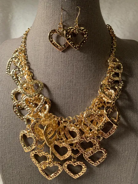 Be My Heart Necklace Set