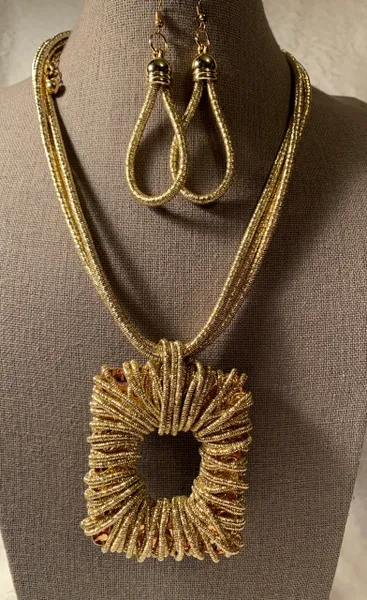 Square Bars Necklace Set
