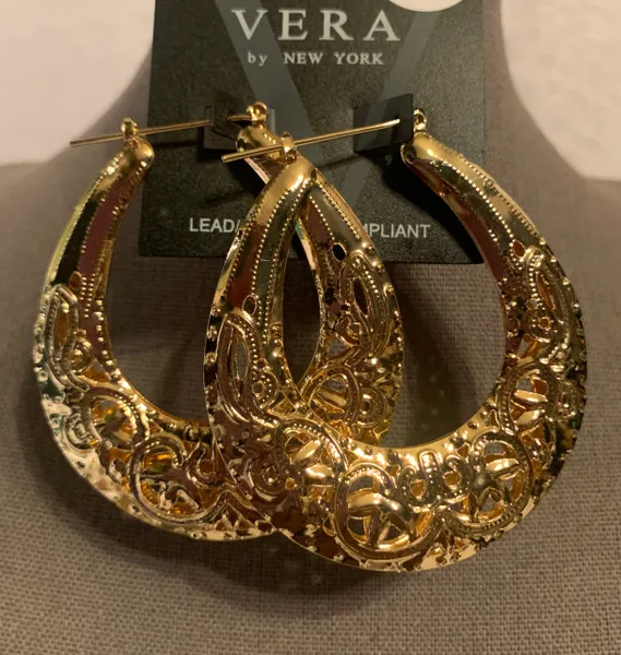 Different Types of Earrings
