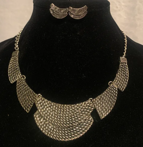 River Wave Necklace