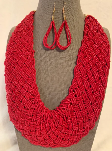 Mazed of Beads Necklace