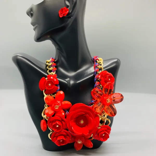 Rose Chunky Necklace