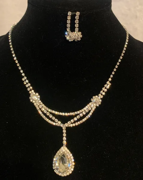 Sparkling Diamond Drop Necklace
