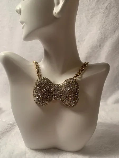 Bow Pendant Necklace