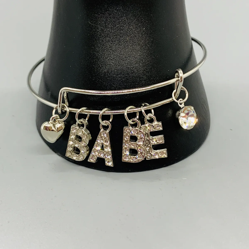 Babe Wire Bracelet