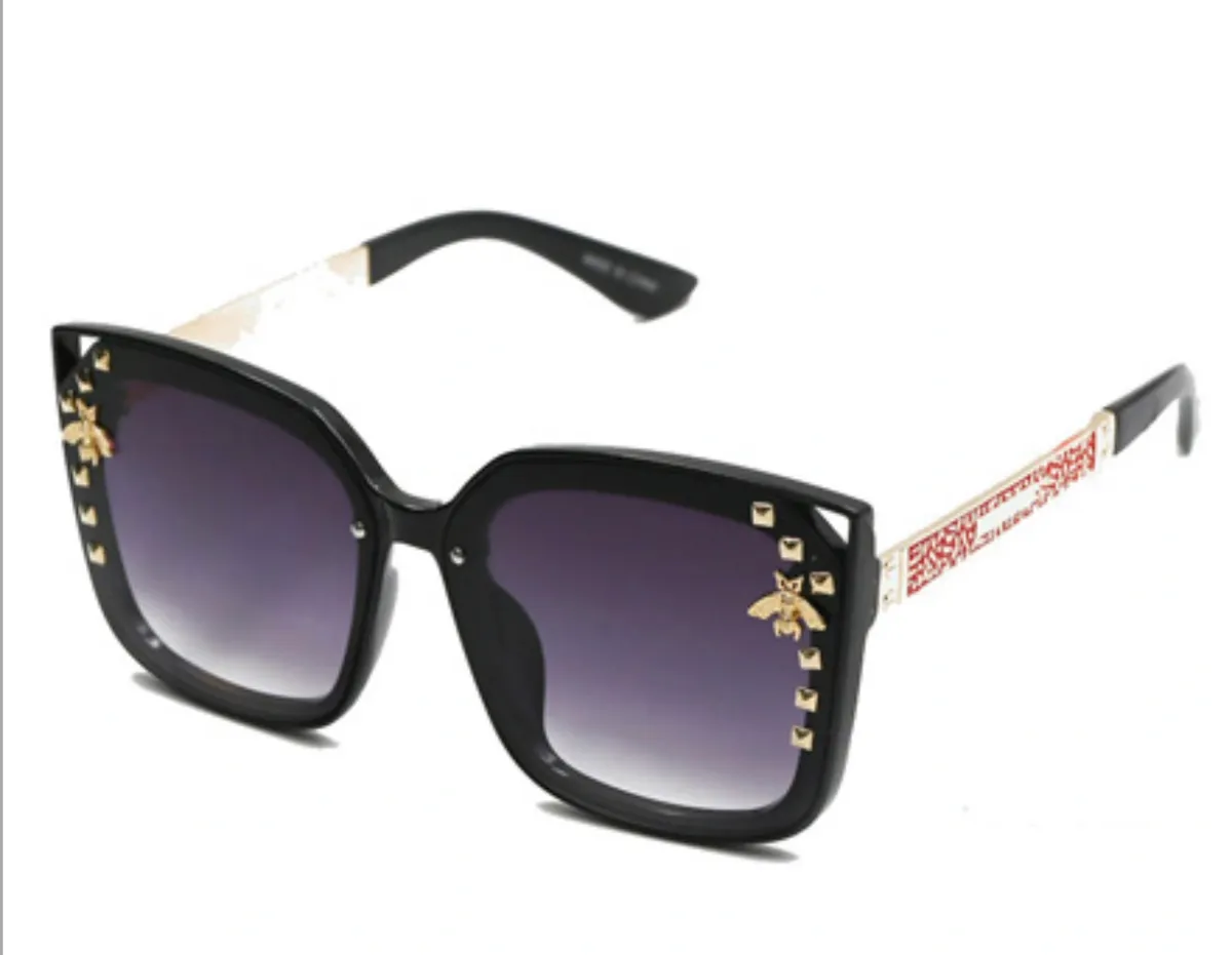 Interlocking Logo Style Fashion Sunglasses