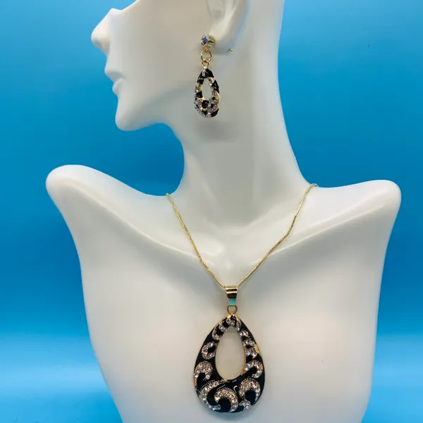 Crystal Water drop Necklace Set